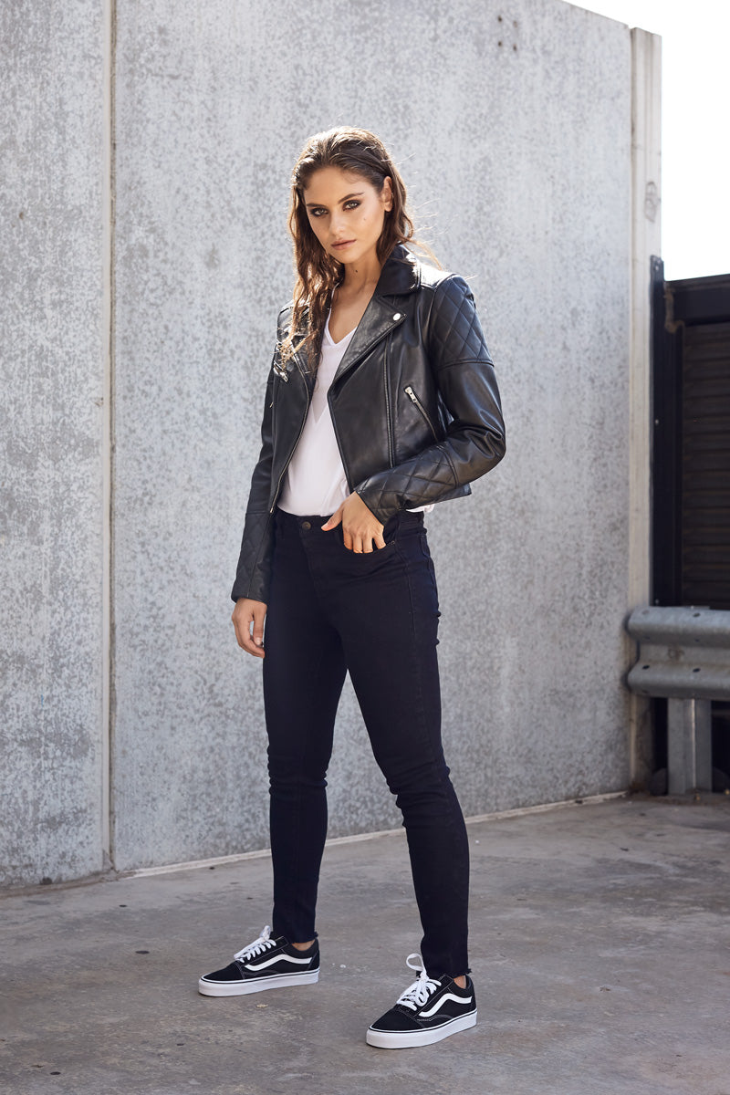 LUCIA JEAN - FRENCH NAVY