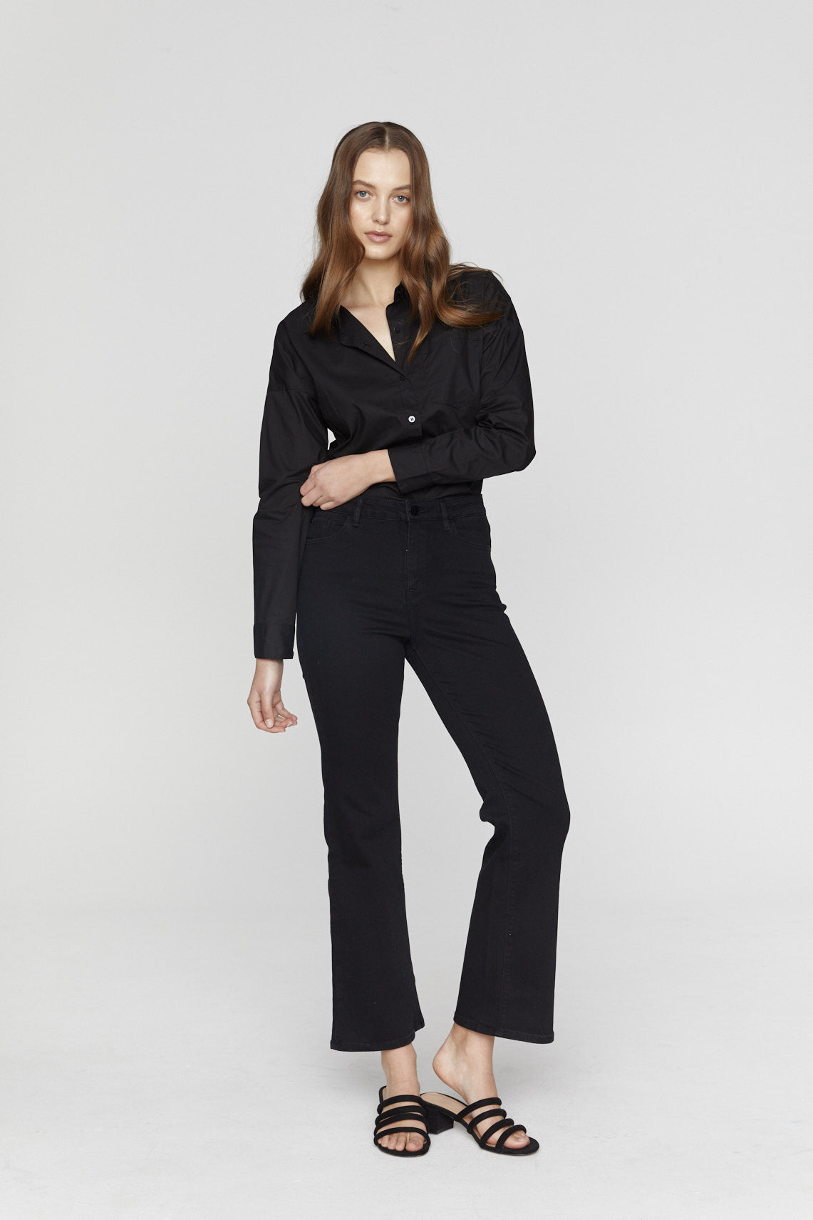 MOLLY FLARE JEAN - BLACK