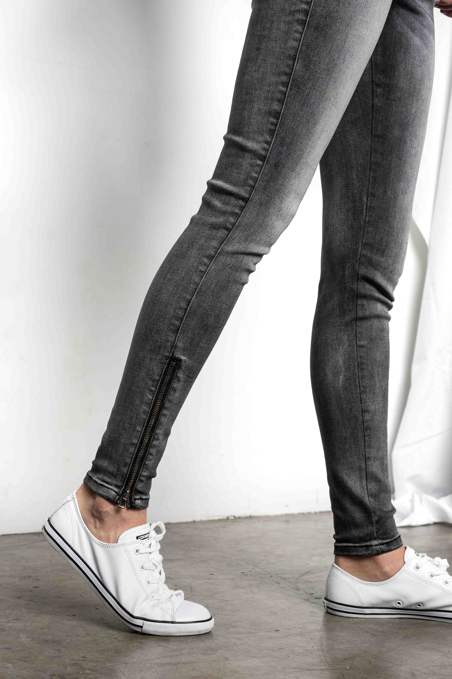 STEVIE - ZIP LEG JEAN