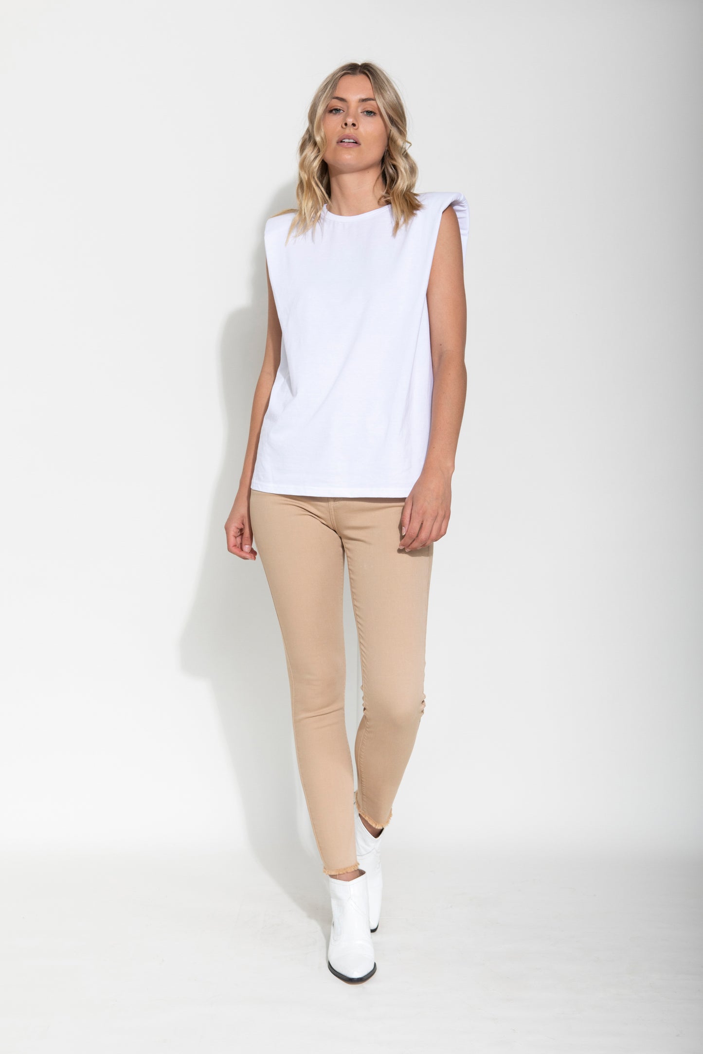 LIVIA PADDED SHOULDER TEE - WHITE